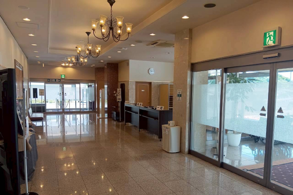 茅野シティホール １F 出口